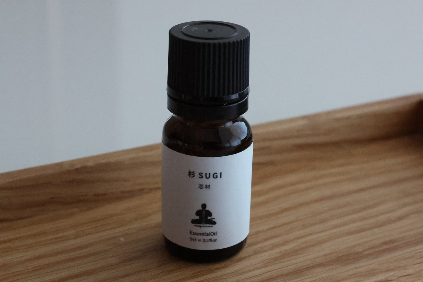 精油 5ml スギ芯材